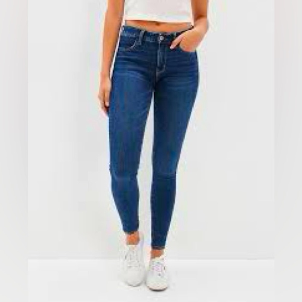 NWT American Eagle Dream Low Rise Jegging Size 23/000 Short